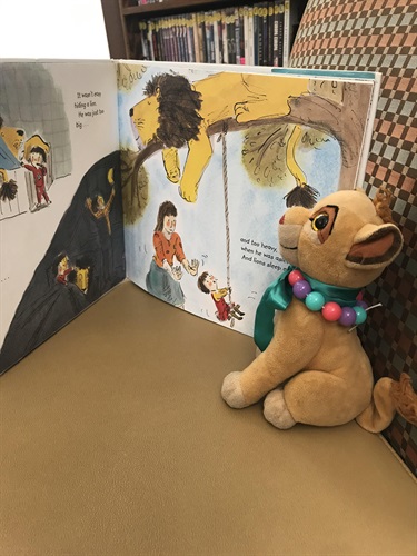 Simba reading